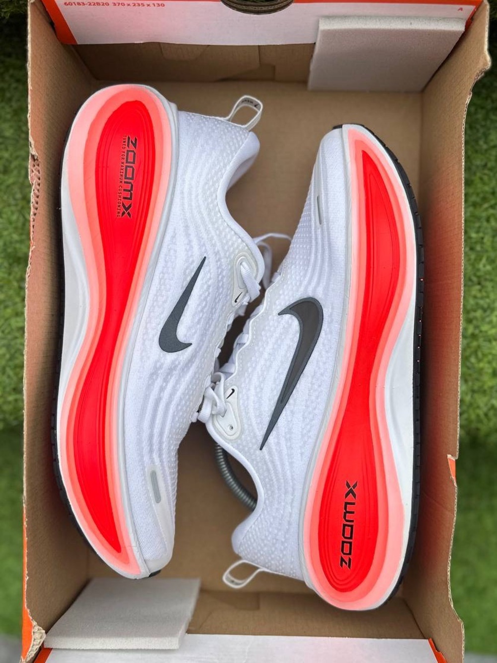 Nike Zoom Vomero Plus “White Black Bright Crimson” Men’s Running Sneakers
New